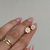 Daisy Stud